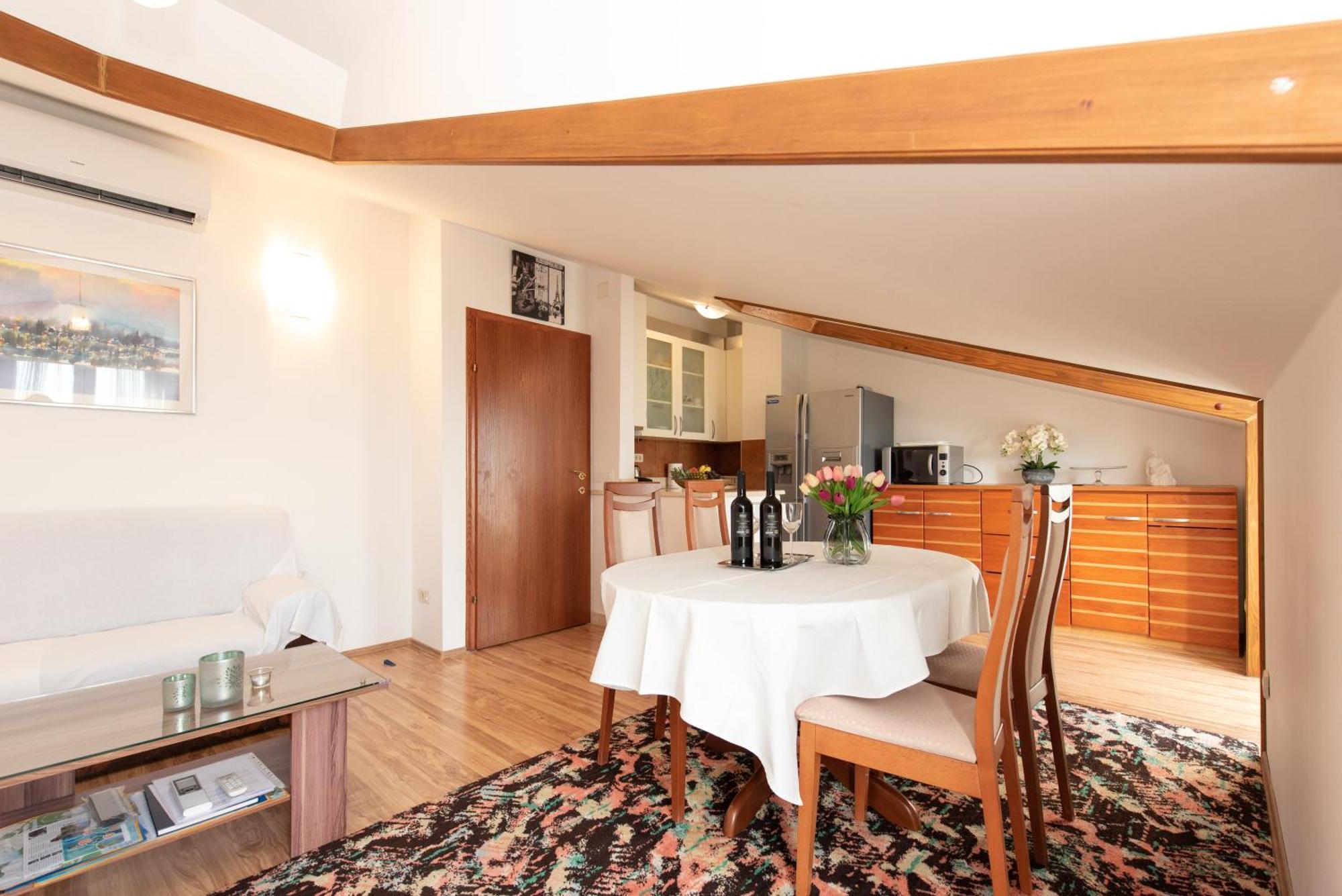 Apartments Andrijana Split Eksteriør bilde